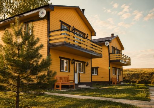 Апартаменты на 4-х гостей с камином и балконом